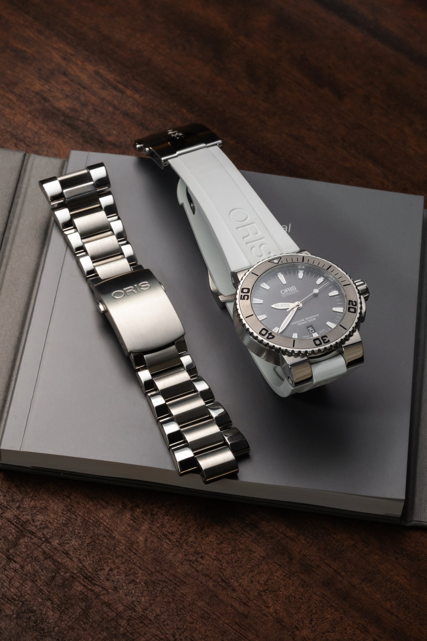 Oris Aquis Date