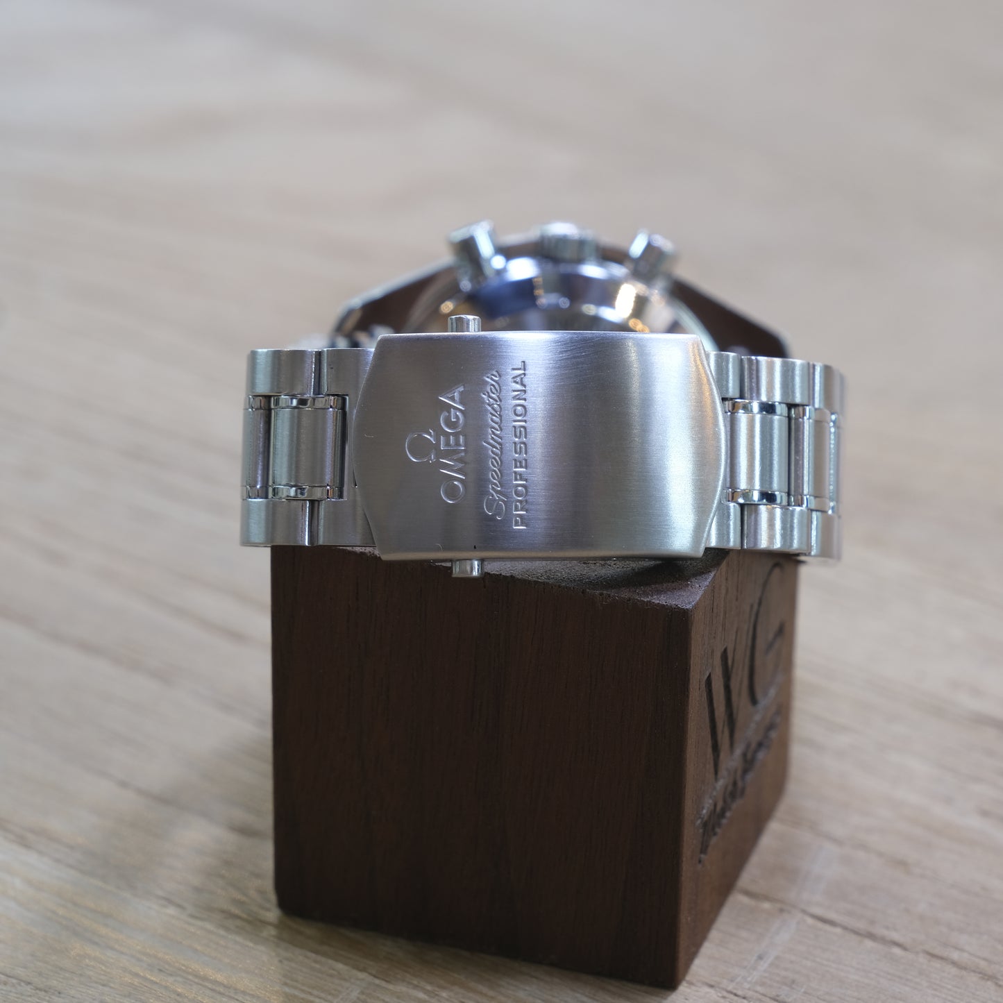 Omega Speedmaster Professional