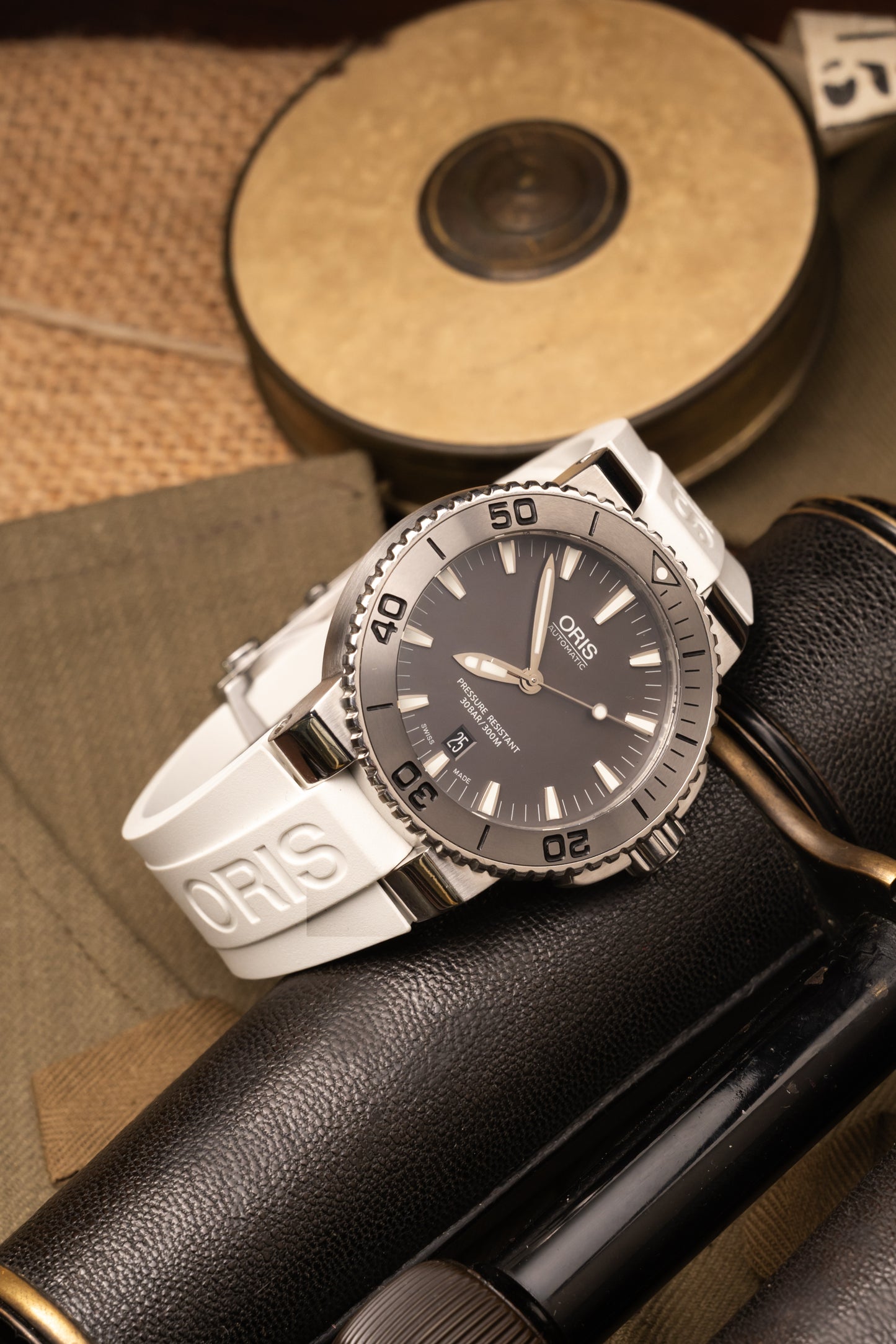 Oris Aquis Date