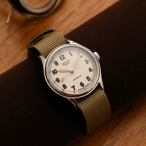 OLD SMITH 90-002 Large - 38mm Automatic No-Date Ivory Dial