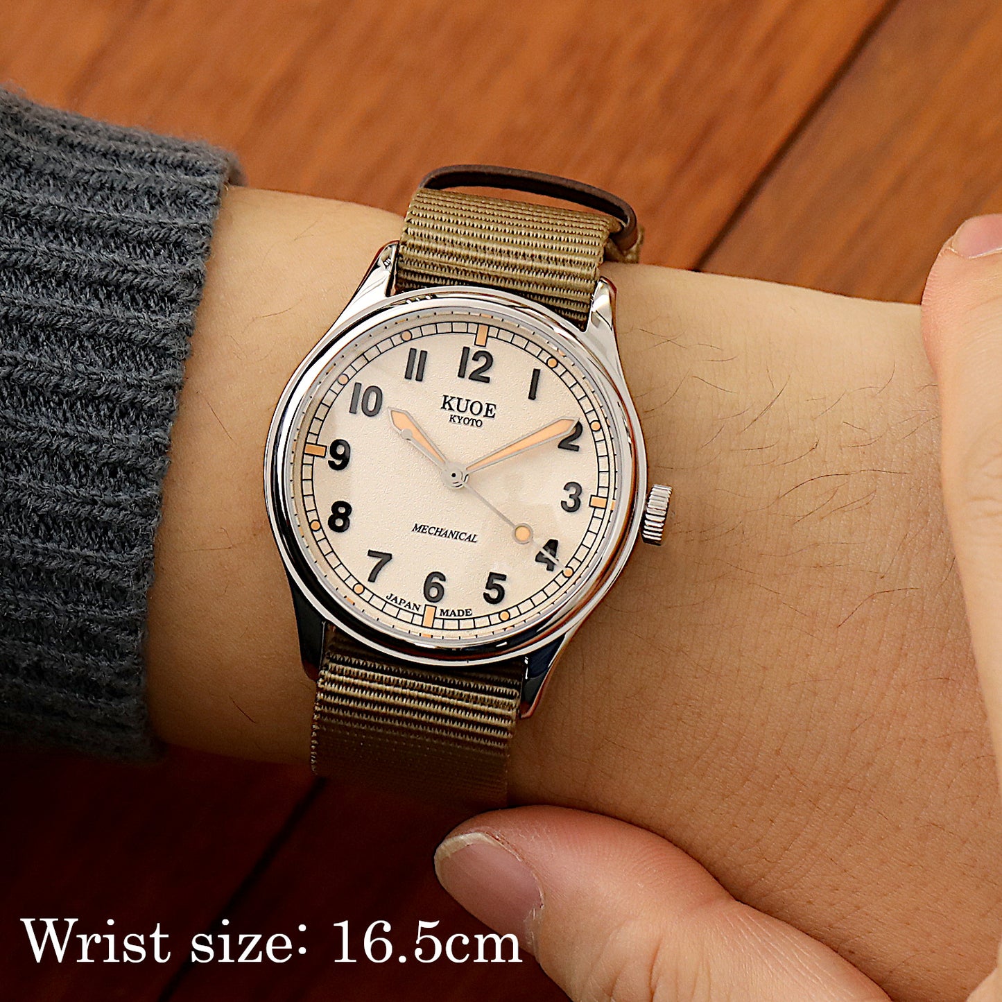 OLD SMITH 90-002 Large - 38mm Automatic No-Date Ivory Dial