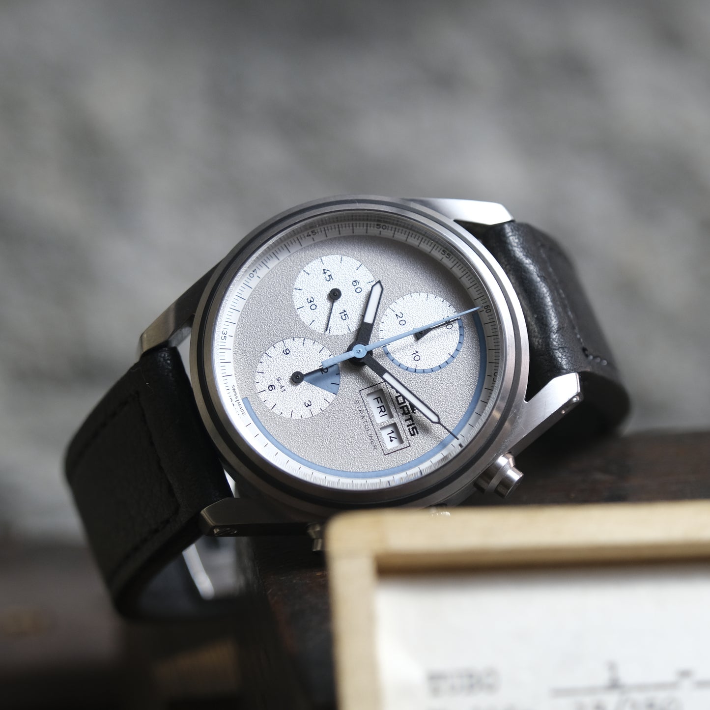 Fortis Stratoliner S-41 Cool Gray