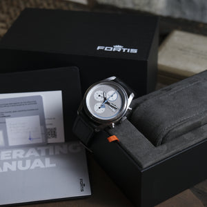 Fortis Stratoliner S-41 Cool Gray