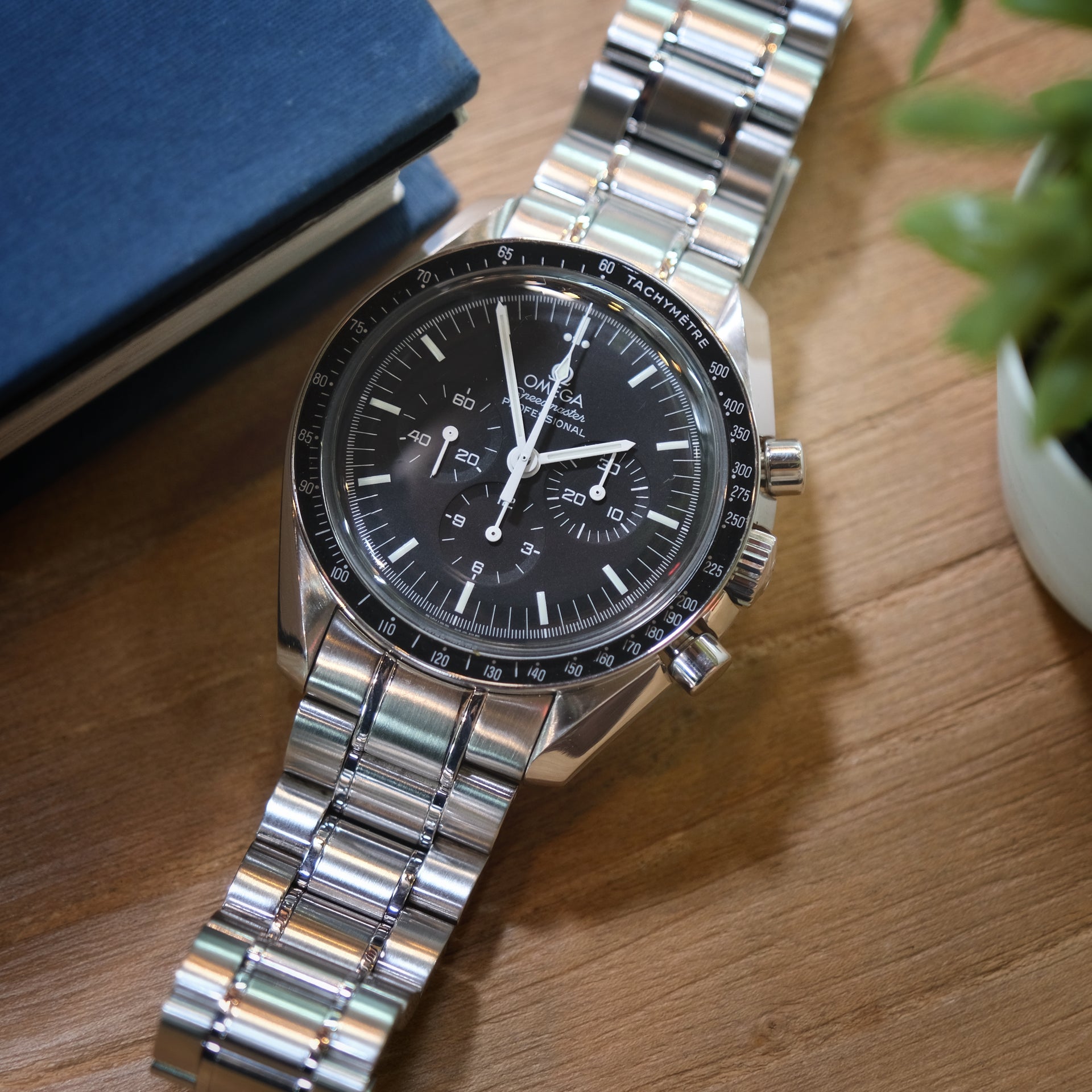Omega Speedmaster Professional