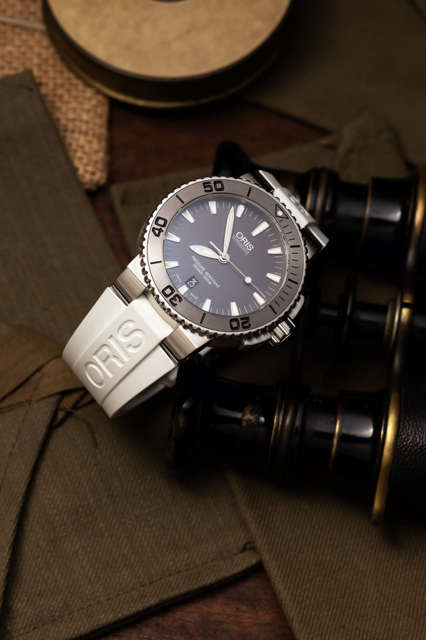 Oris Aquis Date