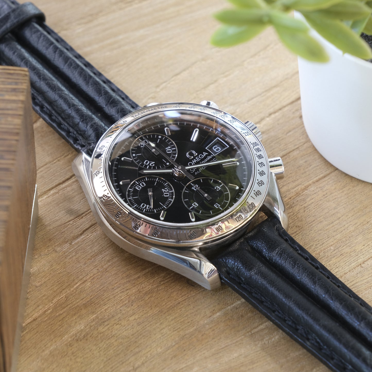 Omega Speedmaster Automatic Date