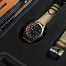 Hamilton X Hodinkee Collectors Set