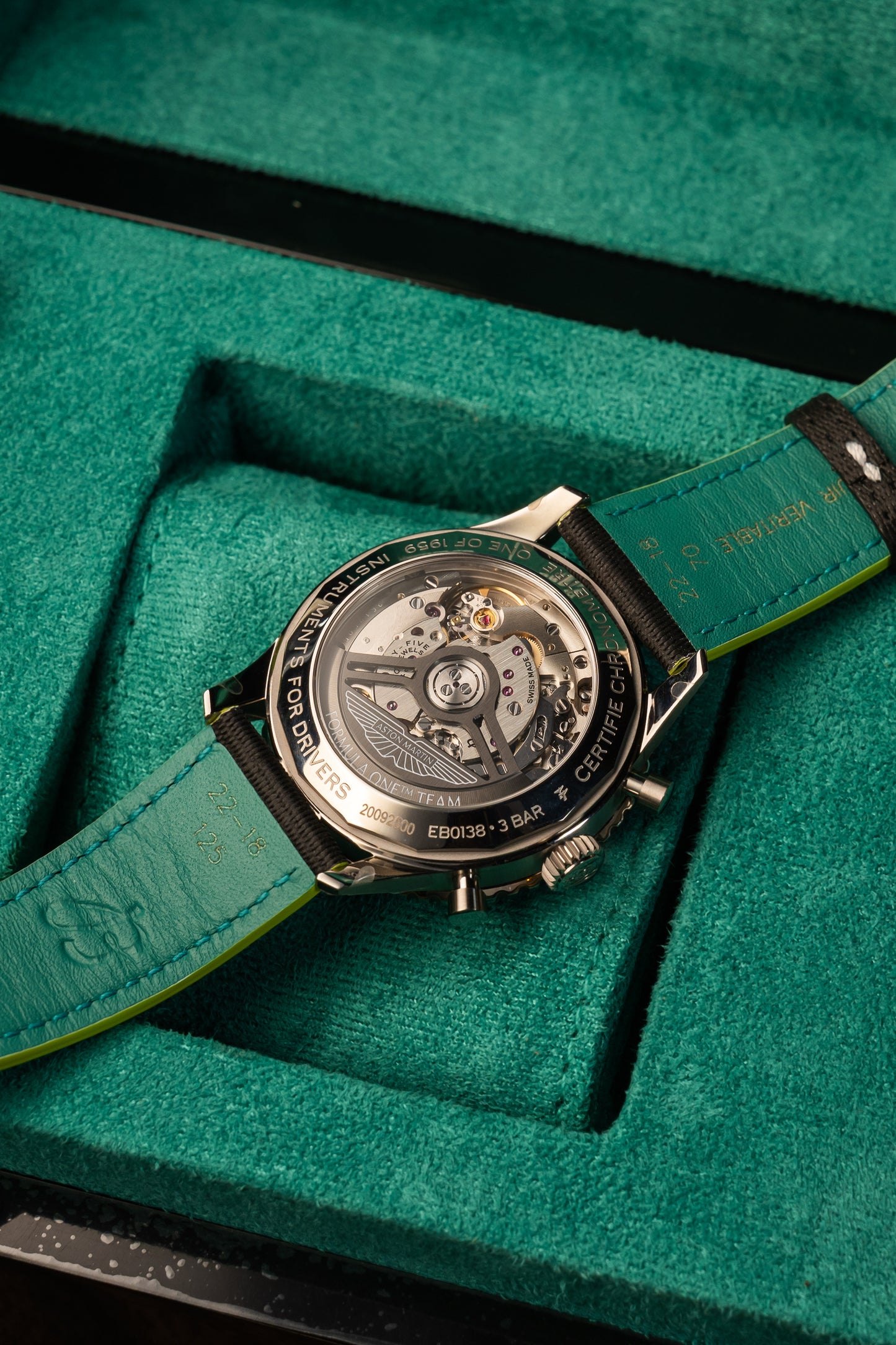 Breitling Navitimer B01 Chronograph 43 Aston Martin ARAMCO FORMULA ONE™ TEAM