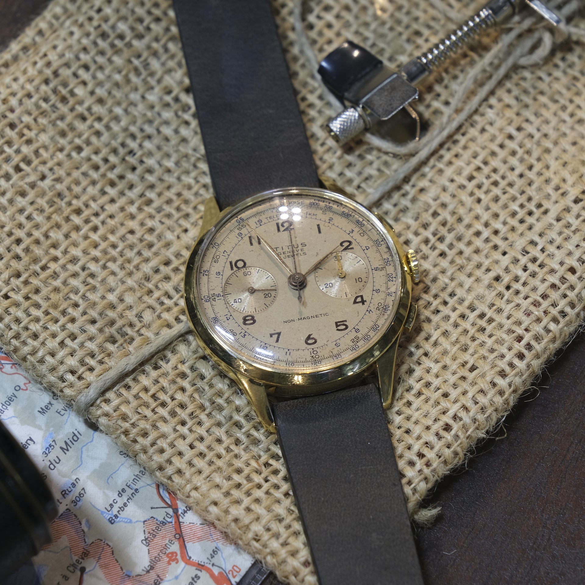 Titus Chronograph Oversize