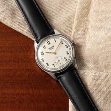 OLD SMITH 90-001 Arabic Numeral Dial with Smooth Black Leather Strap