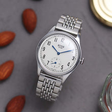 OLD SMITH 90-001 Cream dial with Blue hands and stainless steel bracelet