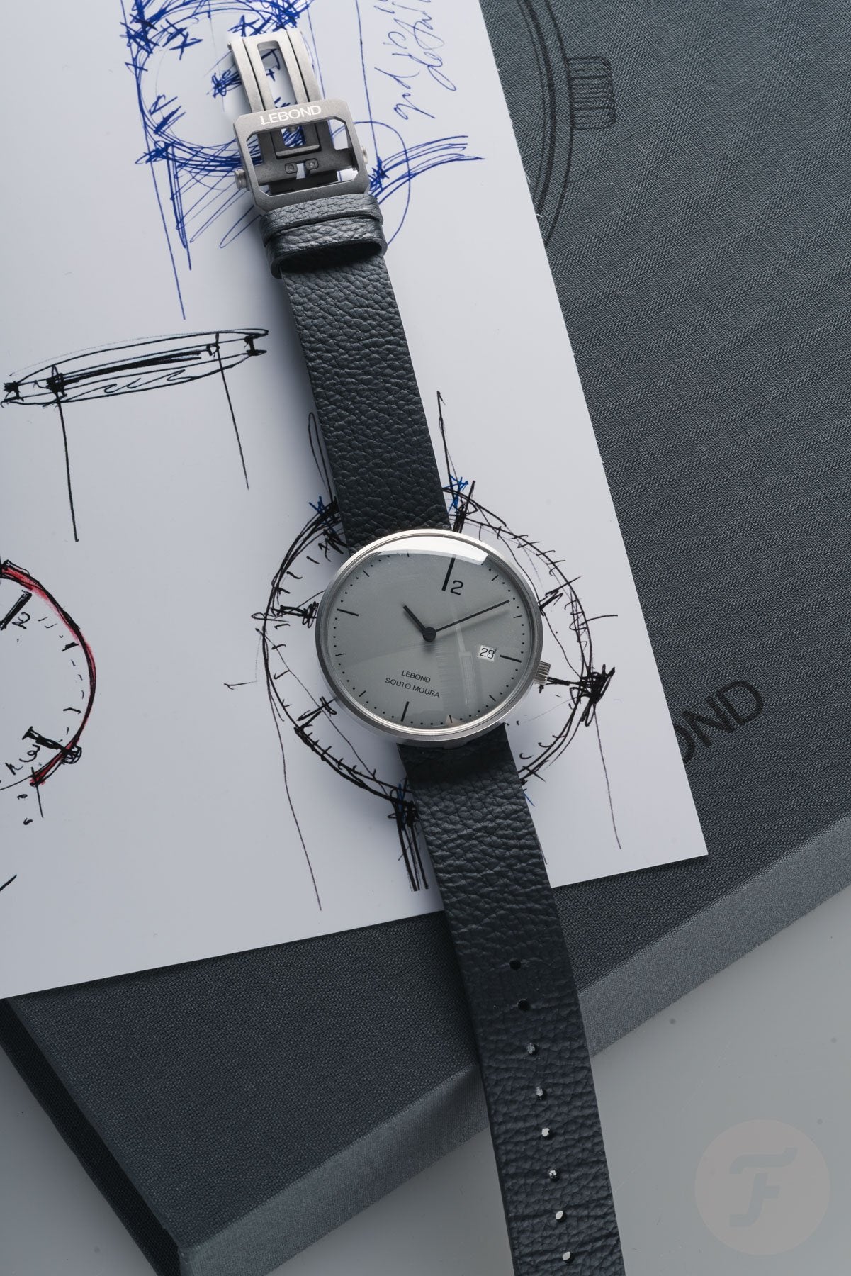 LEBOND Souto Moura Dark Edition