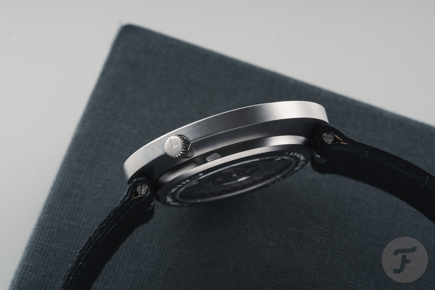 LEBOND Souto Moura Dark Edition