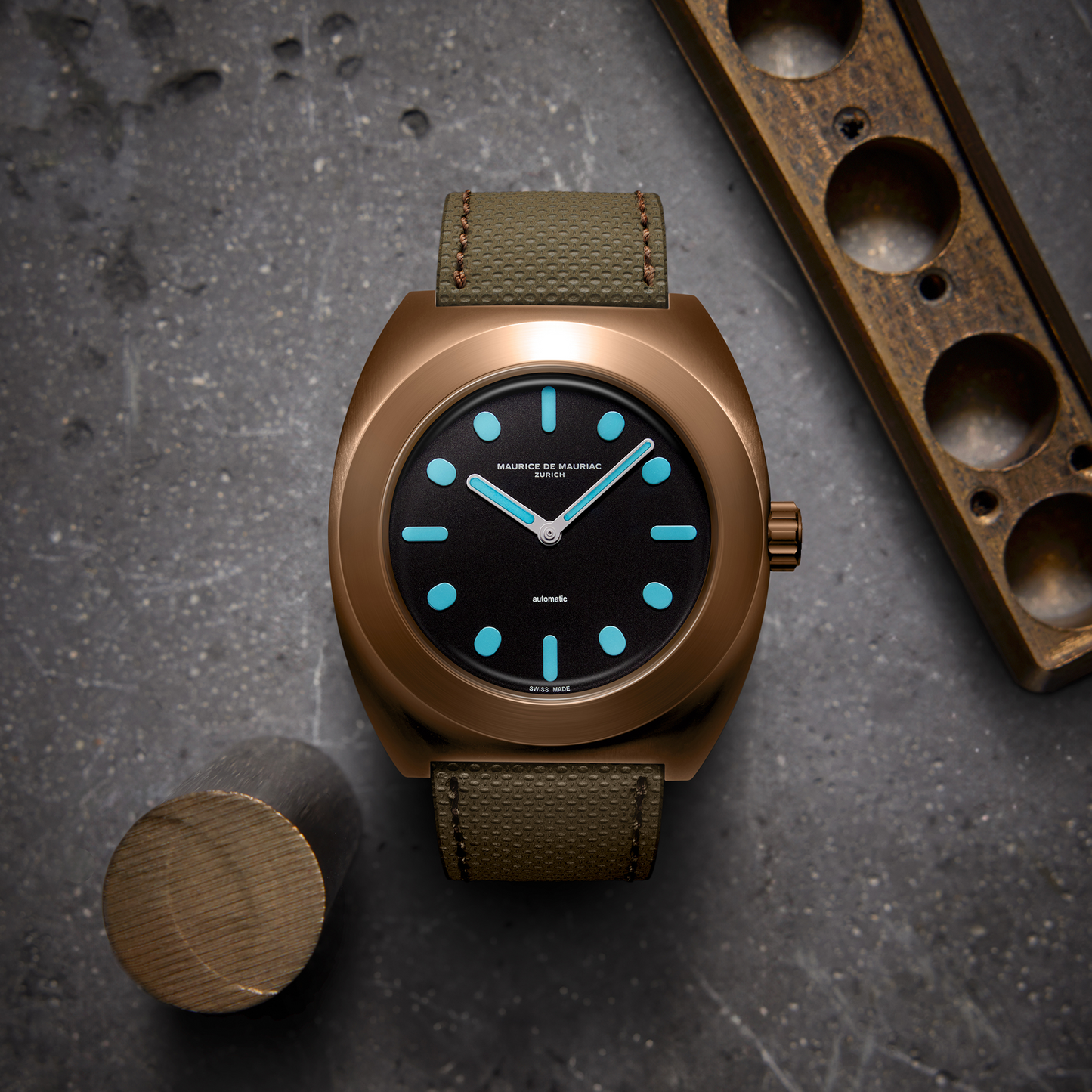 Pillow Watch Bronze