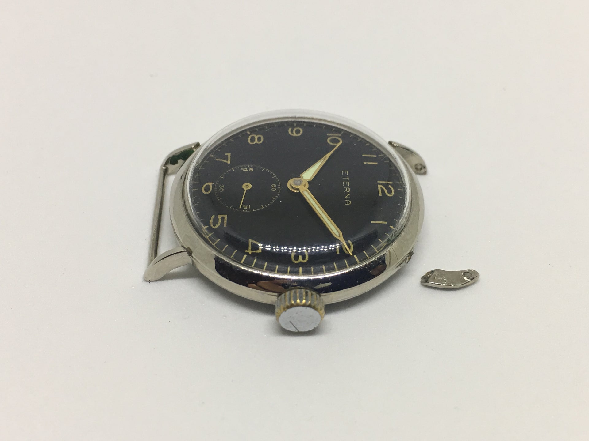 Case restoration or refurbishment