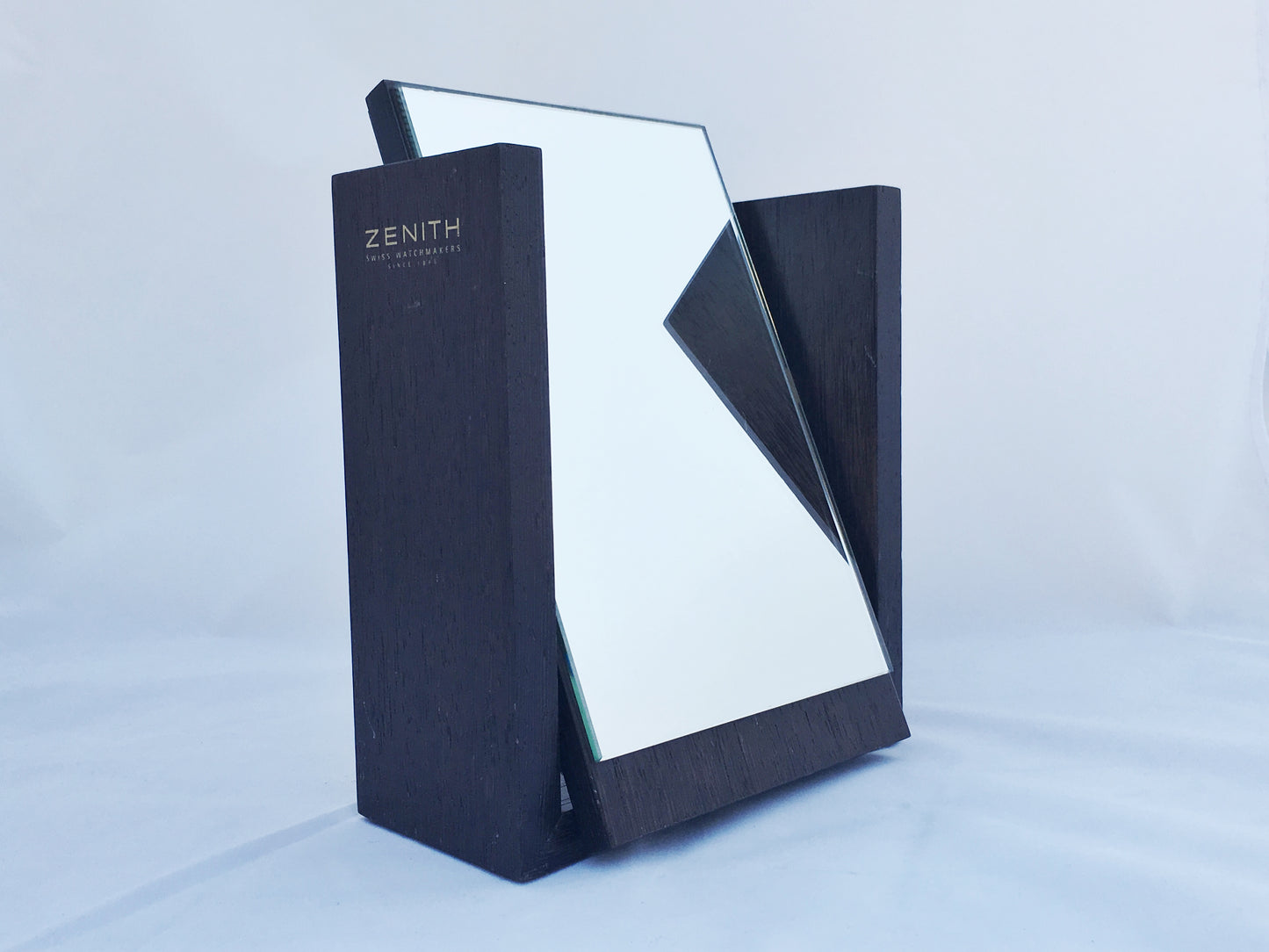 Zenith store mirror in solid wood