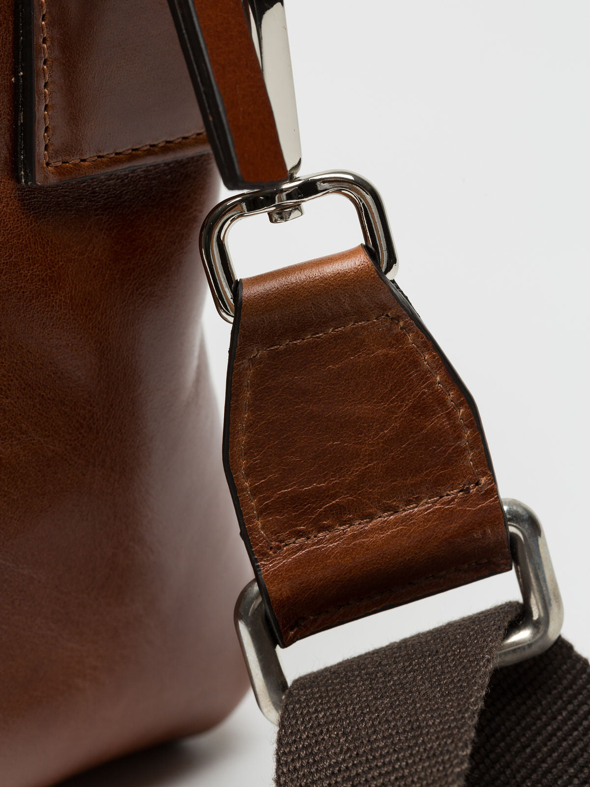 G2G Collectors Leather Bag