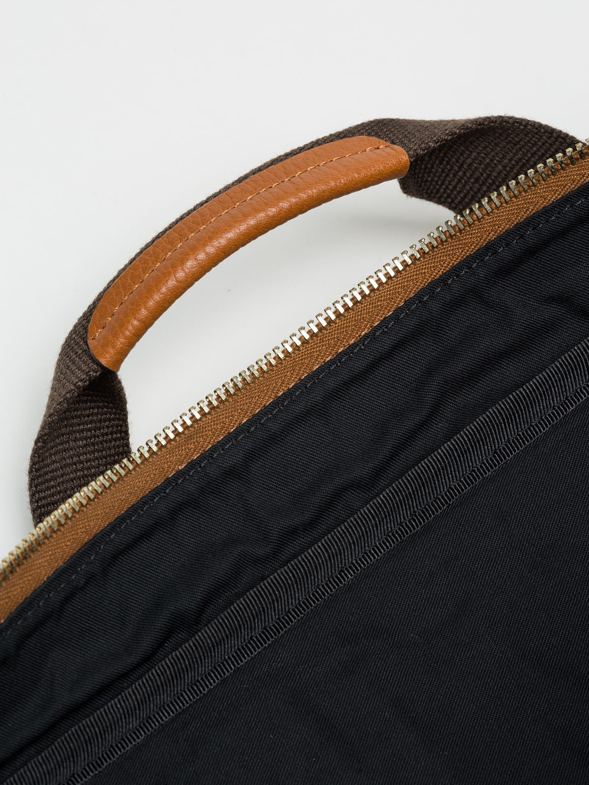 G2G Collectors Leather Bag