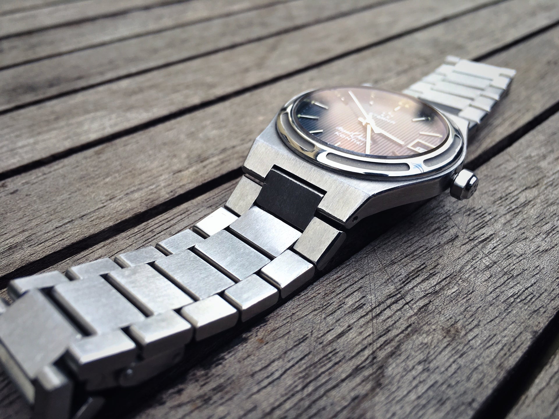 Case polishing and brushing